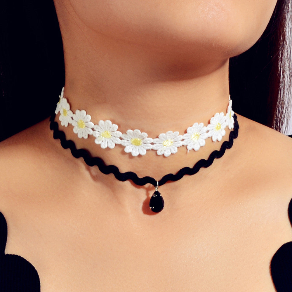 4 pcs Gothic White Black Flower Tattoo Choker Necklace Retro Punk 90s Collar